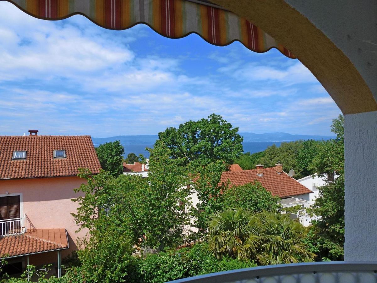 Apartment Honor Njivice Exterior photo